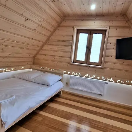 아파트 Pod Modrzewiami *