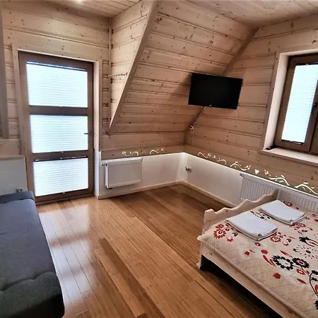 아파트 Pod Modrzewiami *